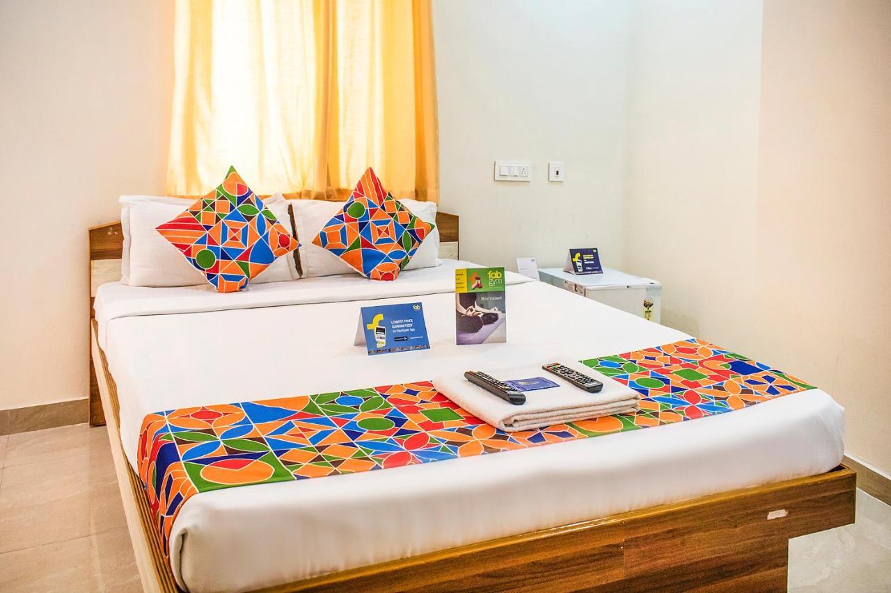 Готель Fabexpress Sri Lakshmi Deluxe Sivarampalli Гайдарабад Екстер'єр фото