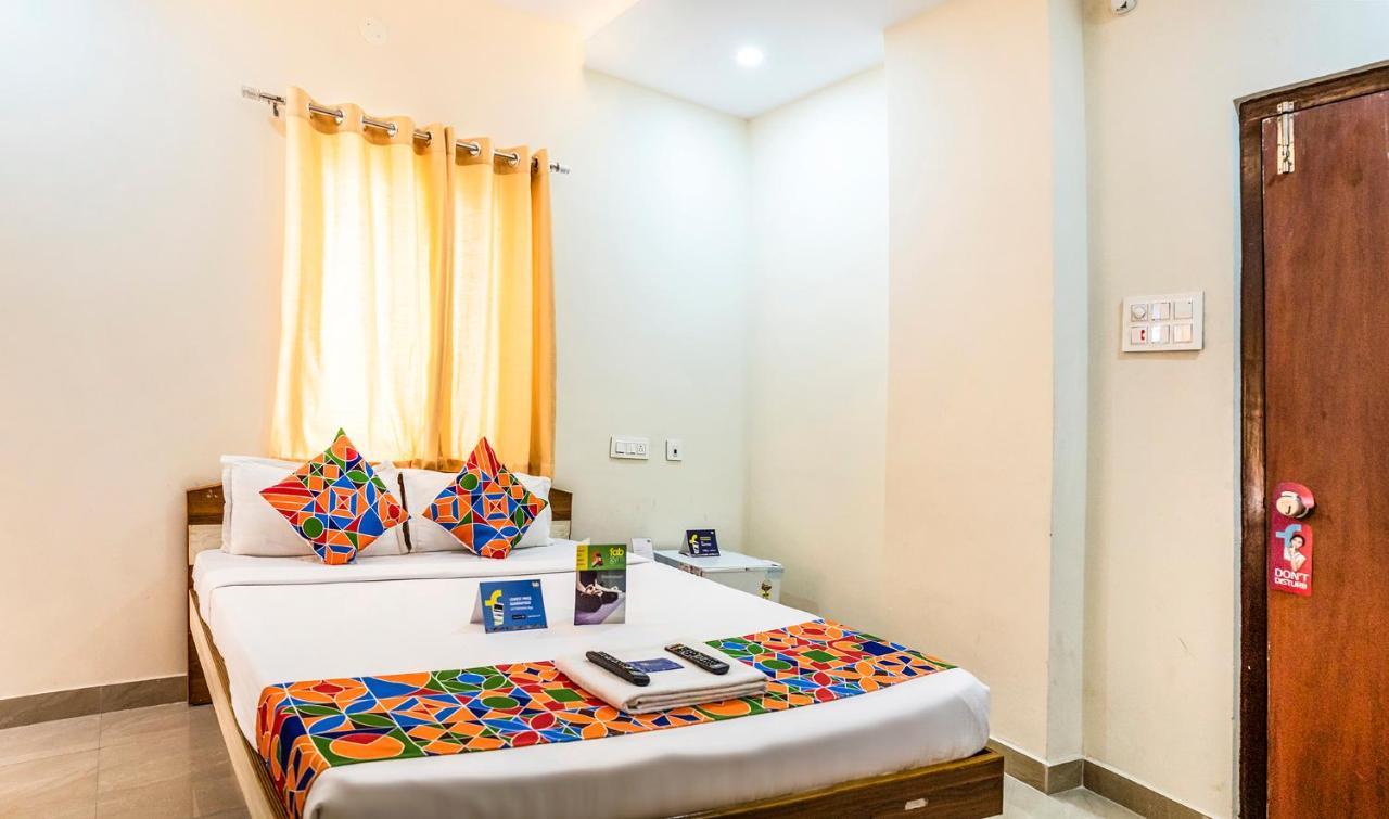 Готель Fabexpress Sri Lakshmi Deluxe Sivarampalli Гайдарабад Екстер'єр фото