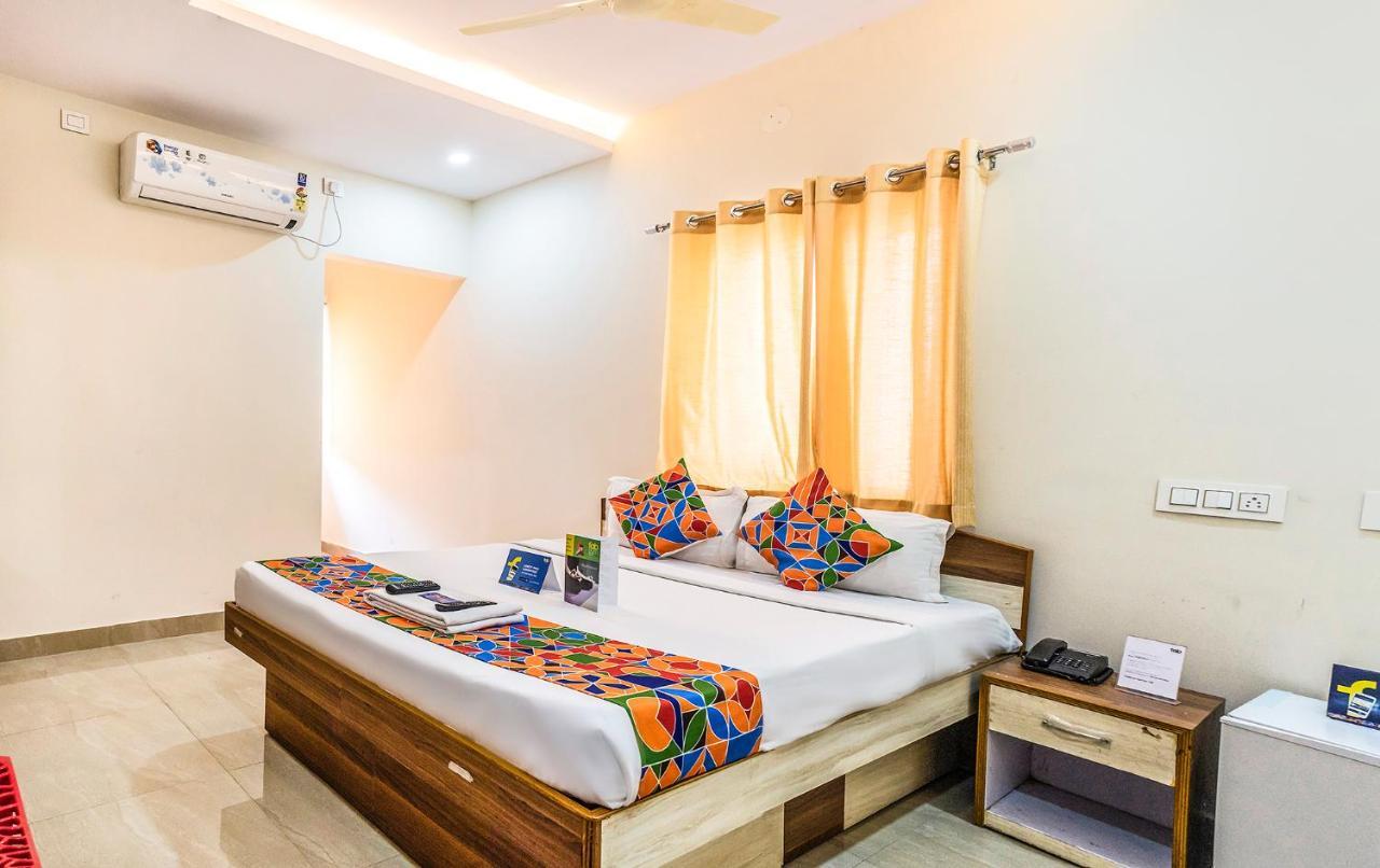 Готель Fabexpress Sri Lakshmi Deluxe Sivarampalli Гайдарабад Екстер'єр фото